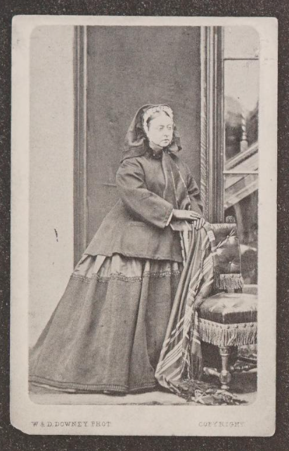 The Queen W & D. Downey - Carte de Visite